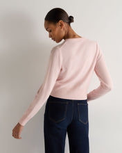 Load image into Gallery viewer, N.Peal Women's Ivy Cropped Cashmere Cardigan Blossom Pink
