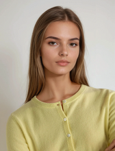 Load image into Gallery viewer, N.Peal Women's Ivy Cropped Cashmere Cardigan Granita Yellow
