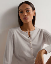 Load image into Gallery viewer, N.Peal Women's Ivy Cropped Cashmere Cardigan Pebble Grey
