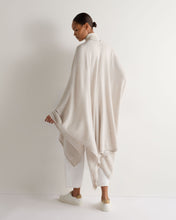 Load image into Gallery viewer, N.Peal Women's Lily Metal Trim Lightweight Cashmere Cape Pebble Grey
