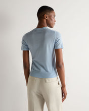 Load image into Gallery viewer, N.Peal Women's Isla Superfine Cashmere T-Shirt Pale Blue
