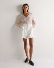 Load image into Gallery viewer, N.Peal Women's Frankie Cable V Neck Cashmere Jumper Dusk Pink
