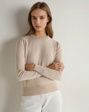 Load image into Gallery viewer, N.Peal Women's Woven Ruffle Cashmere Jumper Ecru White
