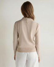 Load image into Gallery viewer, N.Peal Women's Woven Ruffle Cashmere Jumper Ecru White
