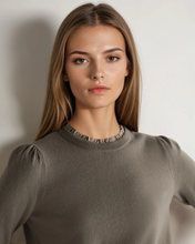 Load image into Gallery viewer, N.Peal Women's Woven Ruffle Cashmere Jumper Vintage Khaki Green
