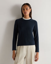 Load image into Gallery viewer, N.Peal Women's Hallie Round Neck Cashmere Jumper Indigo Blue
