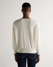 Load image into Gallery viewer, N.Peal Women's Metal Trim V Neck Cashmere Jumper New Ivory White
