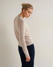 Load image into Gallery viewer, N.Peal Women's Mesh Stitch Cashmere Cardigan Ecru White Sparkle
