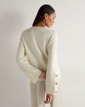 Load image into Gallery viewer, N.Peal Women's Raglan Sleeve Cashmere Jumper New Ivory White

