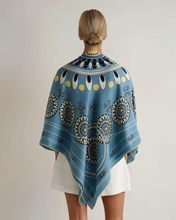 Load image into Gallery viewer, N.Peal Women's Printed Foulard Blue
