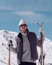 Load image into Gallery viewer, N.Peal Men&#39;s Fur Lined Gilet Elephant Grey
