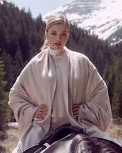 Load image into Gallery viewer, N.Peal V Neck Cashmere Sweater Ecru White
