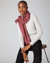 Load image into Gallery viewer, N.Peal Unisex Woven Cashmere Scarf Barberry Pink
