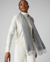 Load image into Gallery viewer, Woven Cashmere Scarf Flannel Grey
