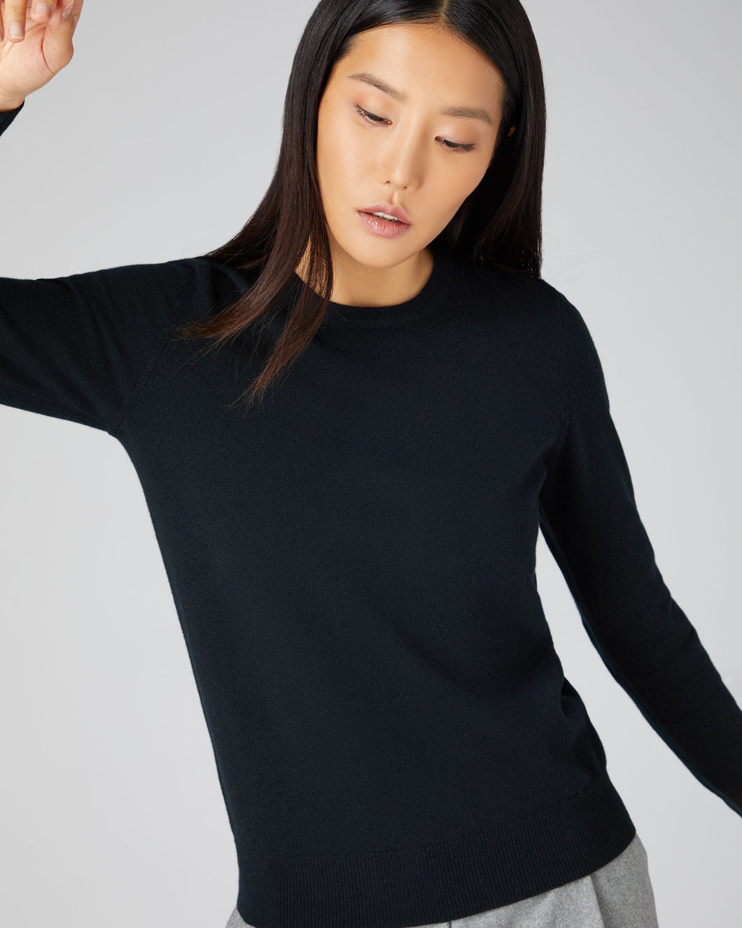 Round Neck Cashmere Sweater Black