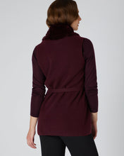 Load image into Gallery viewer, N.Peal Women&#39;s Fur Placket Milano Cashmere Gilet Mulled Wine Red
