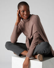 Load image into Gallery viewer, N.Peal Women&#39;s Cable Roll Neck Cashmere Jumper Hazel Brown

