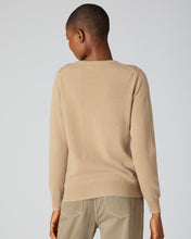 Load image into Gallery viewer, N.Peal Women&#39;s V Neck Cashmere Jumper Camel Brown
