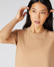 Load image into Gallery viewer, N.Peal Women&#39;s Round Neck Cashmere T Shirt Camel Brown
