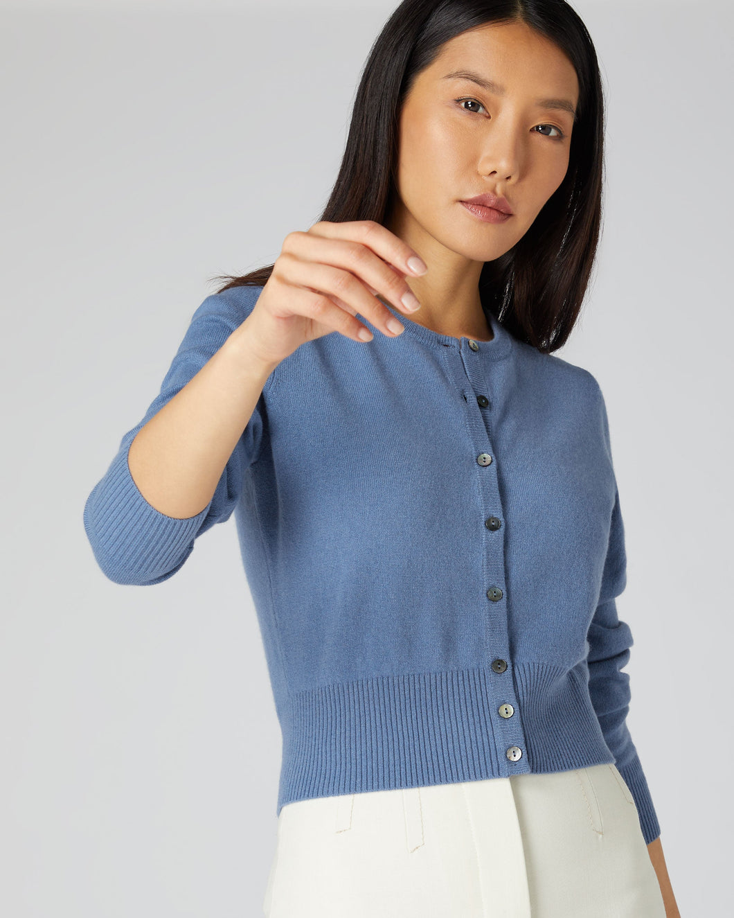 N.Peal Women's Long Sleeve Cropped Cashmere Cardigan Alpine Blue