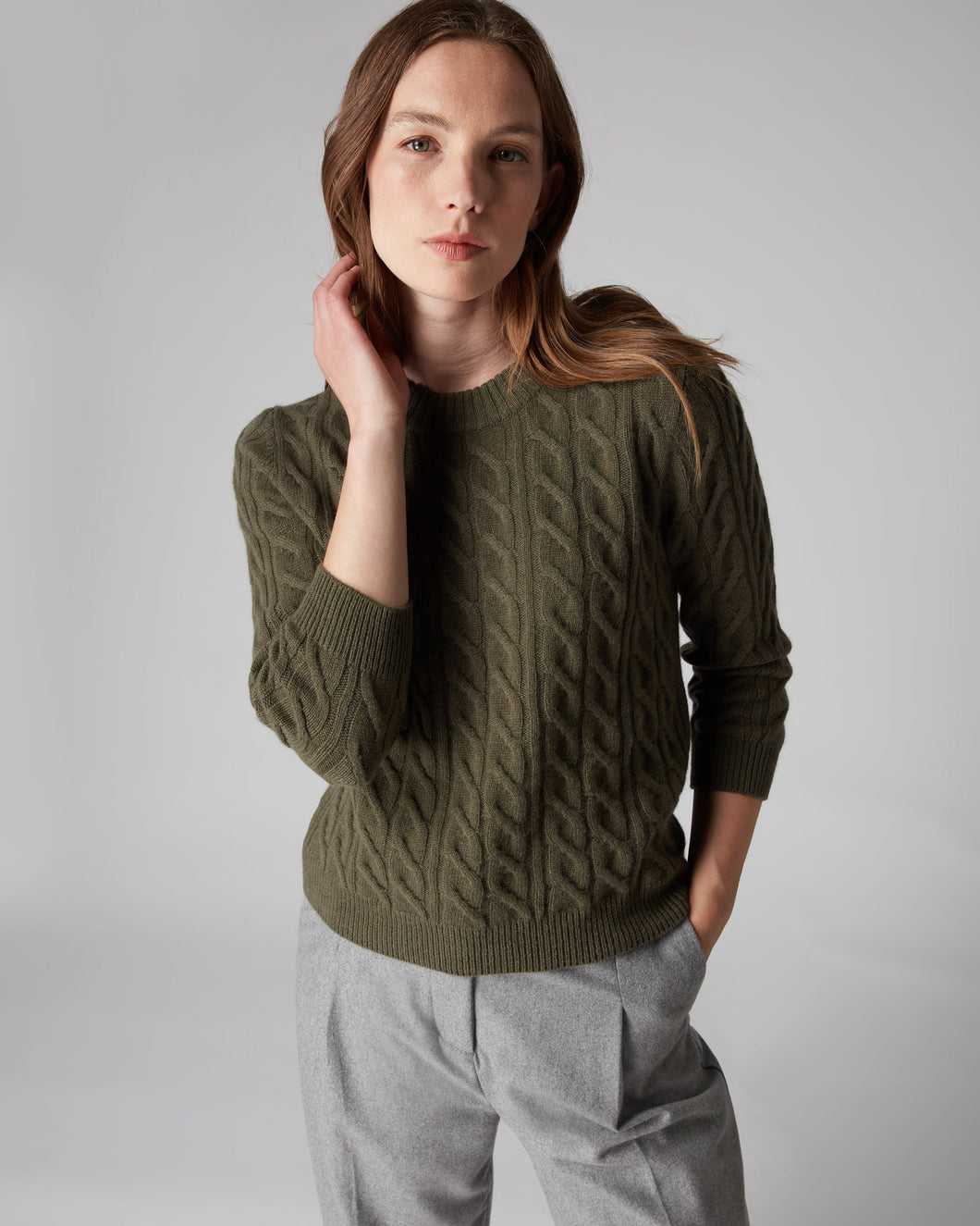 N.Peal Women's Round Neck Cable Cashmere Jumper Dark Olive Green