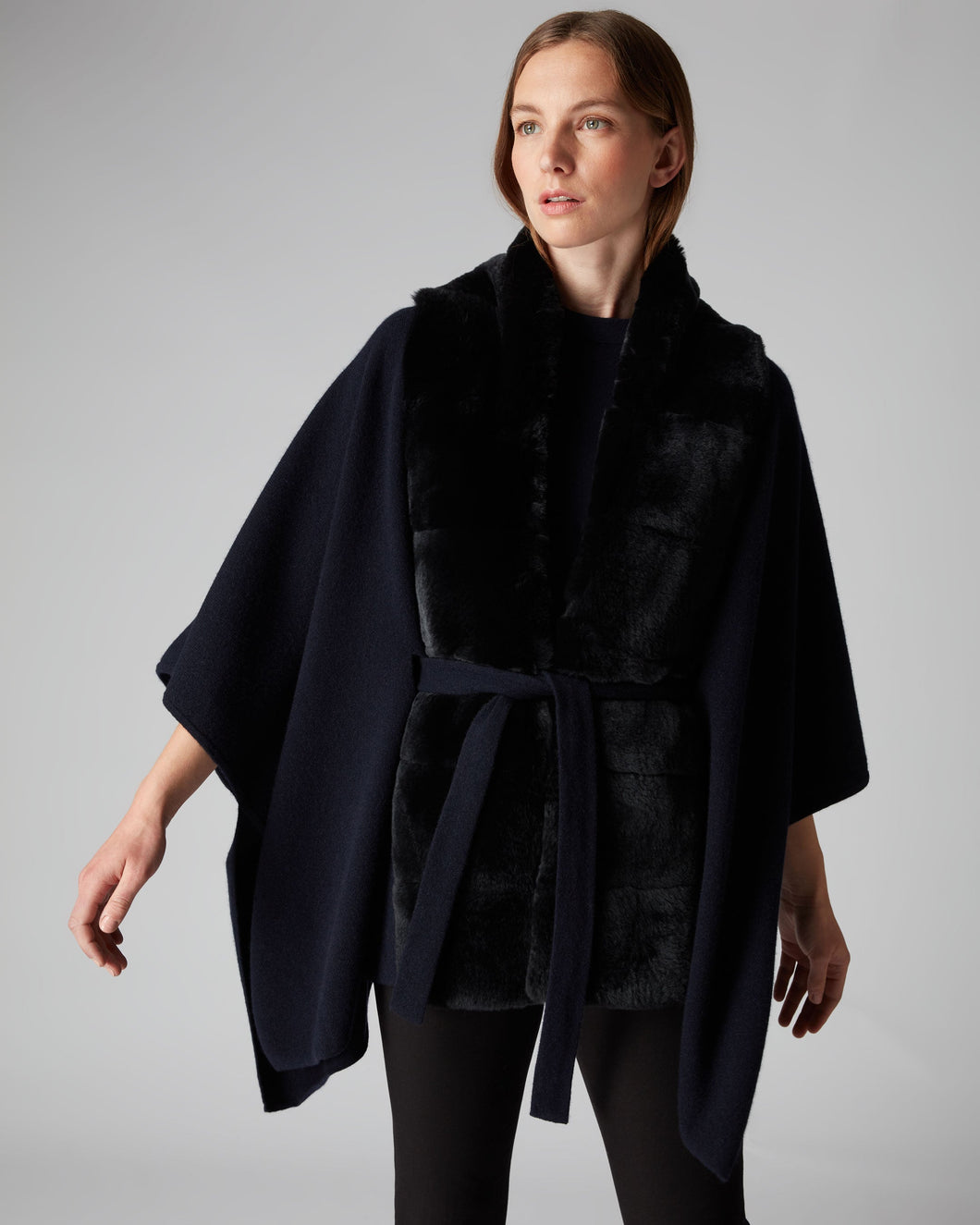 N.Peal Fur Placket Cashmere Cape Navy Blue Navy Blue