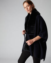 Load image into Gallery viewer, N.Peal Fur Placket Cashmere Cape Navy Blue Navy Blue
