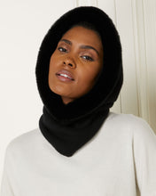 Load image into Gallery viewer, N.Peal Fur Trim Ski Hood Black Black
