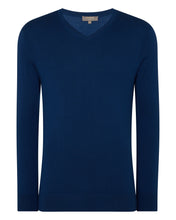 Load image into Gallery viewer, N.Peal Men&#39;s The Conduit Fine Gauge Cashmere Jumper French Blue
