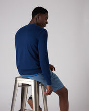 Load image into Gallery viewer, N.Peal Men&#39;s The Conduit Fine Gauge Cashmere Jumper French Blue
