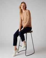 Load image into Gallery viewer, N.Peal Women&#39;s Round Neck Cashmere Jumper Camel Brown

