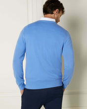 Load image into Gallery viewer, N.Peal Men&#39;s The Oxford Round Neck Cashmere Jumper Atlas Blue
