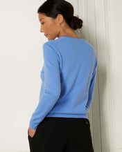 Load image into Gallery viewer, N.Peal Women&#39;s V Neck Cashmere Jumper Atlas Blue
